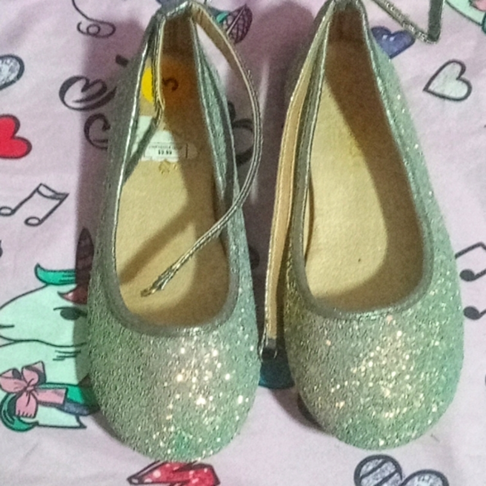 Girls sparkle dress shoes